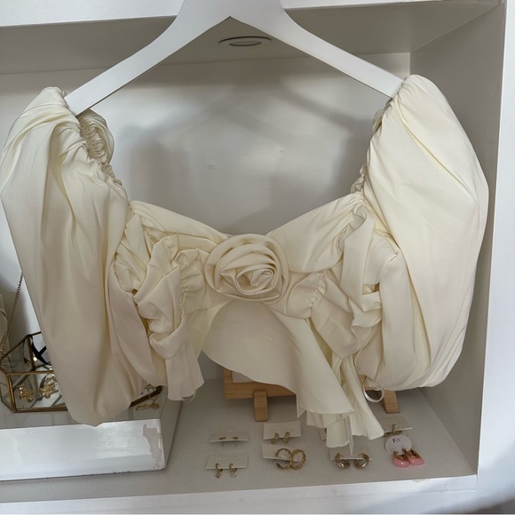 NEW For Love & Lemons Judith Crop Blouse Cream Rosette - Picture 3 of 5